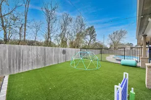 1910 Fox Path Ct, Katy, TX 77494 - Photo 20