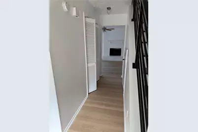 6649 Westwick Drive, Houston, TX 77072 - Photo 8