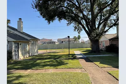 6649 Westwick Drive, Houston, TX 77072 - Photo 2