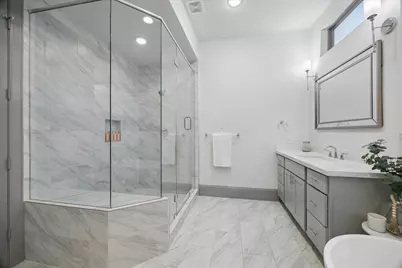 1907 W 25th Street, Houston, TX 77008 - Photo 16