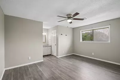 306 S Holmes Street, La Porte, TX 77571 - Photo 14