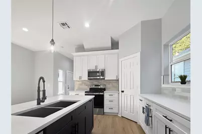 16710 E Forrestal, Montgomery, TX 77316 - Photo 10