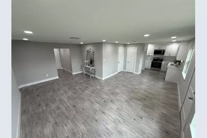 10007 Wren Street, La Porte, TX 77571 - Photo 14