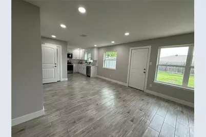 10007 Wren Street, La Porte, TX 77571 - Photo 10