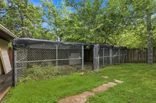 3910 Dickinson Ave, Dickinson, TX 77539 - Photo 40
