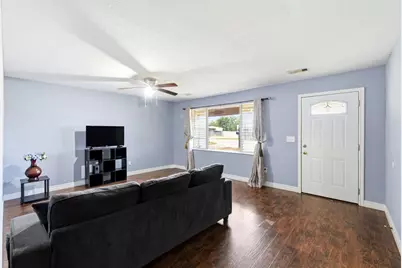 3910 Dickinson Avenue, Dickinson, TX 77539 - Photo 8