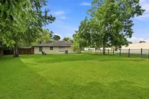 3910 Dickinson Ave, Dickinson, TX 77539 - Photo 1