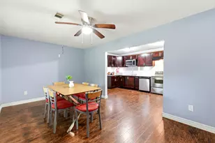 3910 Dickinson Ave, Dickinson, TX 77539 - Photo 22