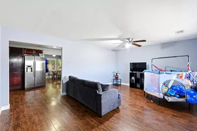3910 Dickinson Avenue, Dickinson, TX 77539 - Photo 12