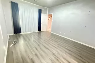 5402 Madison Lee Ln, Houston, TX 77504 - Photo 10