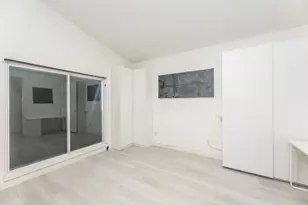 2714 Chenevert St, Houston, TX 77004 - Photo 32