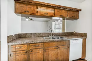 217 Lazy Ln, Conroe, TX 77301 - Photo 36