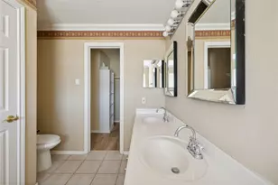 2846 Loganberry Park Ln, Houston, TX 77014 - Photo 10