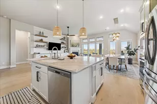 925 Goose Creek St, Webster, TX 77598 - Photo 26