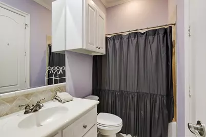 11328 Surrey Oaks Lane, Piney Point Village, TX 77024 - Photo 20