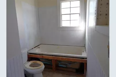 718 E Houston Avenue, Crockett, TX 75835 - Photo 24