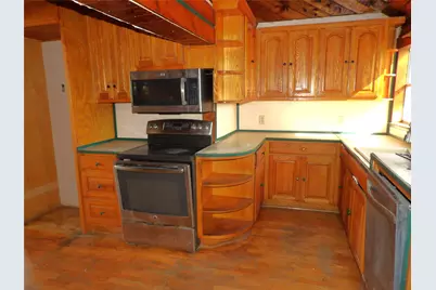 718 E Houston Avenue, Crockett, TX 75835 - Photo 14