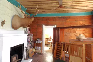 718 E Houston Ave, Crockett, TX 75835 - Photo 6