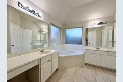 6827 Autumn Thistle Drive, Katy, TX 77449 - Photo 16