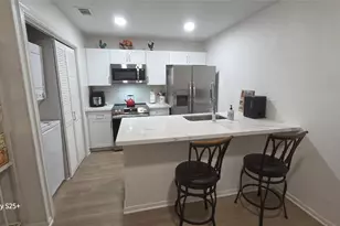 11711 Memorial Dr, Houston, TX 77024 - Photo 6