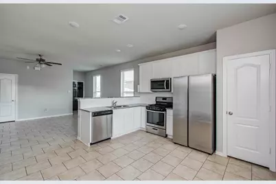 7427 French Quarter Court, Fulshear, TX 77441 - Photo 10