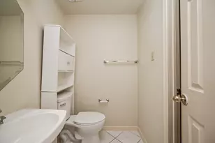 9731 New Kent Dr, Sugar Land, TX 77498 - Photo 20