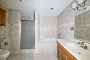 10811 Richmond Ave, Houston, TX 77042 - Photo 20