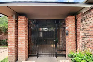 2829 Timmons Ln, Houston, TX 77027 - Photo 24