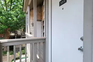 2829 Timmons Ln, Houston, TX 77027 - Photo 4