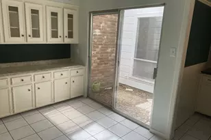 5 Bendwood Dr, Sugar Land, TX 77478 - Photo 6