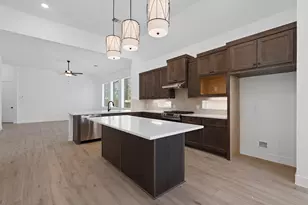 333 Gambels Quail Rd, Waller, TX 77447 - Photo 2