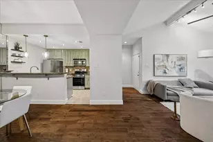 11711 Memorial Dr, Houston, TX 77024 - Photo 8