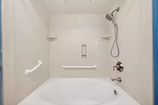 1822 Peer Dr, Houston, TX 77043 - Photo 24