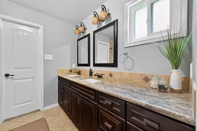 2103 Diane Street, Pinehurst, TX 77362 - Photo 12