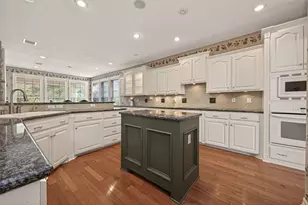 13 Wedgewood Blvd, Conroe, TX 77304 - Photo 6