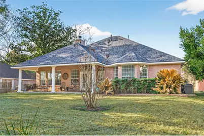 13 Wedgewood Boulevard, Conroe, TX 77304 - Photo 8