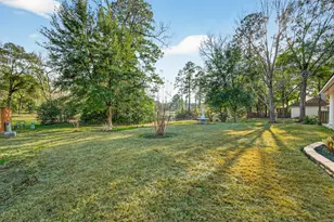 13 Wedgewood Blvd, Conroe, TX 77304 - Photo 38