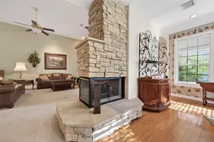 13 Wedgewood Blvd, Conroe, TX 77304 - Photo 18