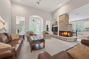 13 Wedgewood Blvd, Conroe, TX 77304 - Photo 8