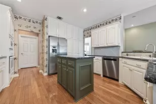 13 Wedgewood Blvd, Conroe, TX 77304 - Photo 12