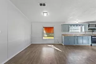 924 County Rd 5021, Cleveland, TX 77327 - Photo 6