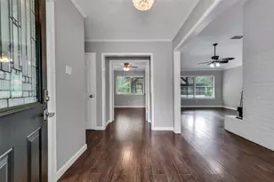 807 Sandringham Dr, Friendswood, TX 77546 - Photo 4