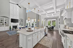 202 S Thatcher Bend Cir, The Woodlands, TX 77389 - Photo 14