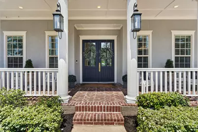 202 S Thatcher Bend Circle, The Woodlands, TX 77389 - Photo 4