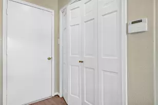 16107 Sheldon Ridge Way, Houston, TX 77044 - Photo 12