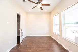 2113 Sealy St, Galveston, TX 77550 - Photo 8