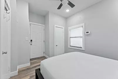 412 Drew St #3, Houston, TX 77006 - Photo 12