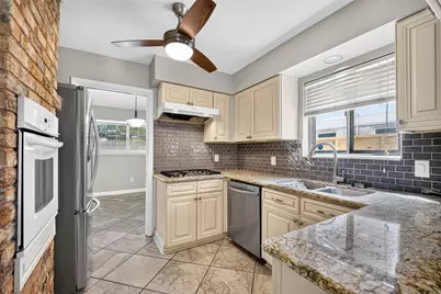 6038 Cartagena Street, Houston, TX 77035 - Photo 16
