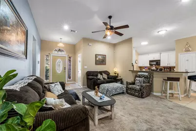 411 Shawnee, Conroe, TX 77316 - Photo 4