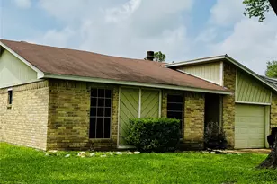 17118 Amber Ridge Dr, Sugar Land, TX 77498 - Photo 2